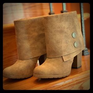 Muk Luks Fashion Boots 3 1/2” Heel